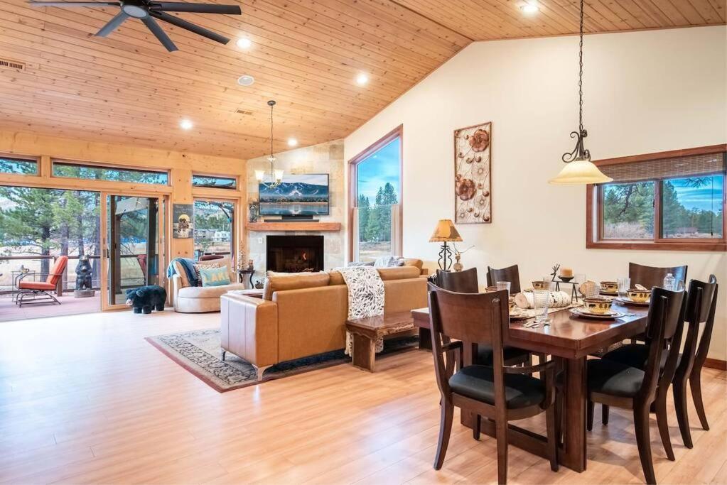 Lake Time Villa New Luxury With Hot Tub 大熊湖 外观 照片