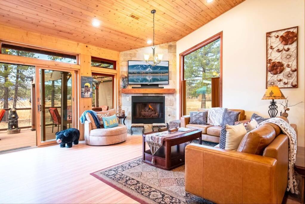 Lake Time Villa New Luxury With Hot Tub 大熊湖 外观 照片