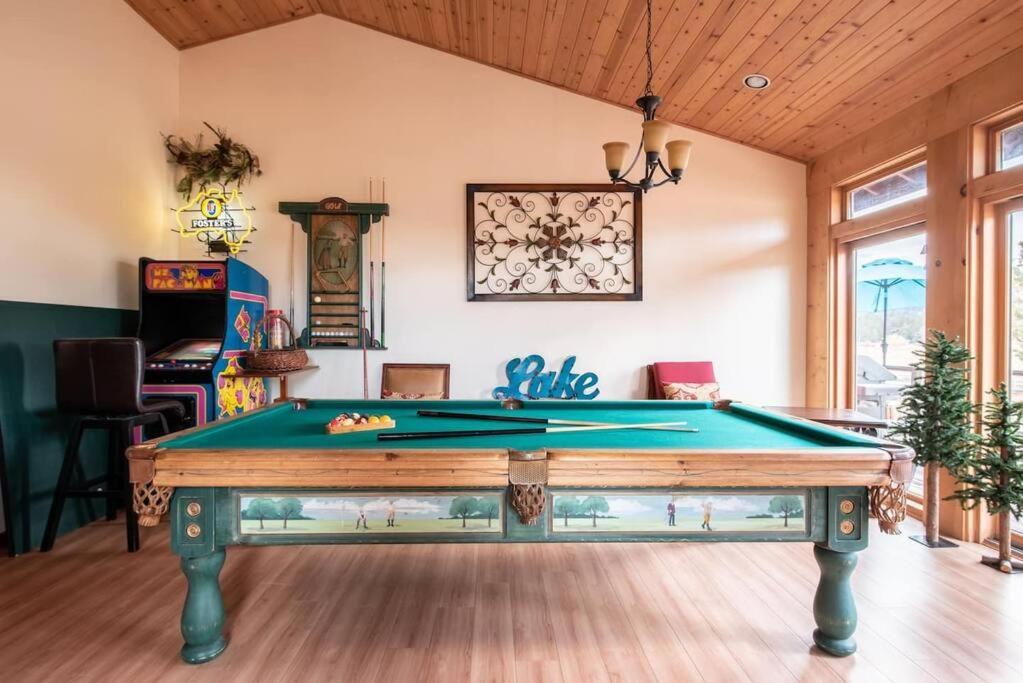 Lake Time Villa New Luxury With Hot Tub 大熊湖 外观 照片